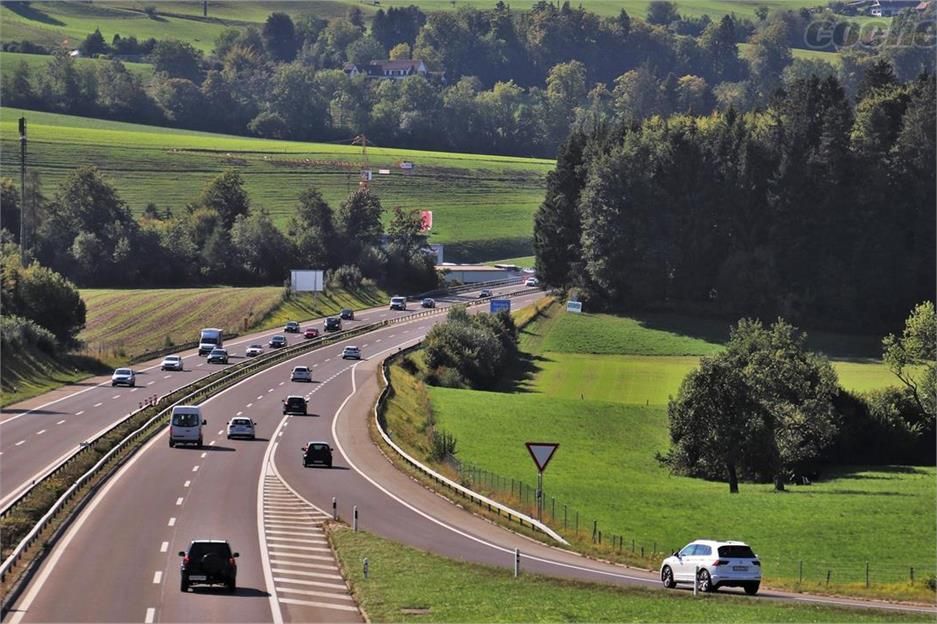 Riesgos al volante que debes tener en cuenta y evitar este verano