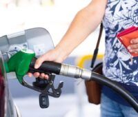 Cómo ahorrar en combustible: trucos prácticos y efectivos