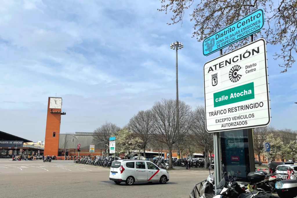 3 de cada 10 coches no podrán circular en Madrid por las ZBE de la DGT Atocha